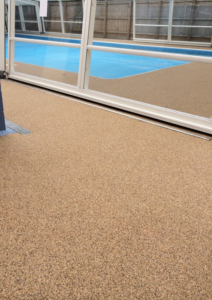 school-surround-in-natural-1-3mm-stone-724x1024-1