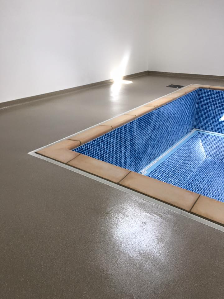 sand-valencia-pool-surround