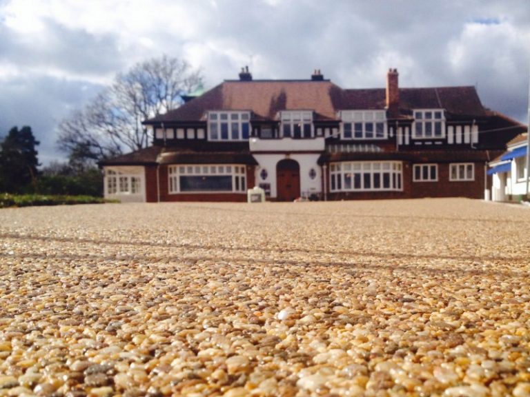 sunningdale-golf-drive-768x576